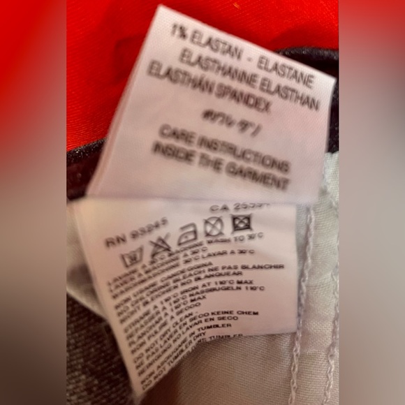 DIESEL Dark Wash Cropped Jeans With Denim Fringe Accents. Women’s Size 26 EUC - Picture 8 of 8